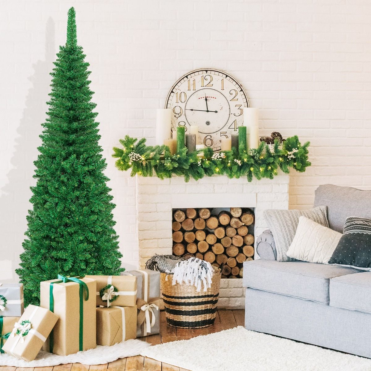 135cm/198cm Full Christmas Decoration Artificial Pencil Tree with 226/708 PVC Branch Tips