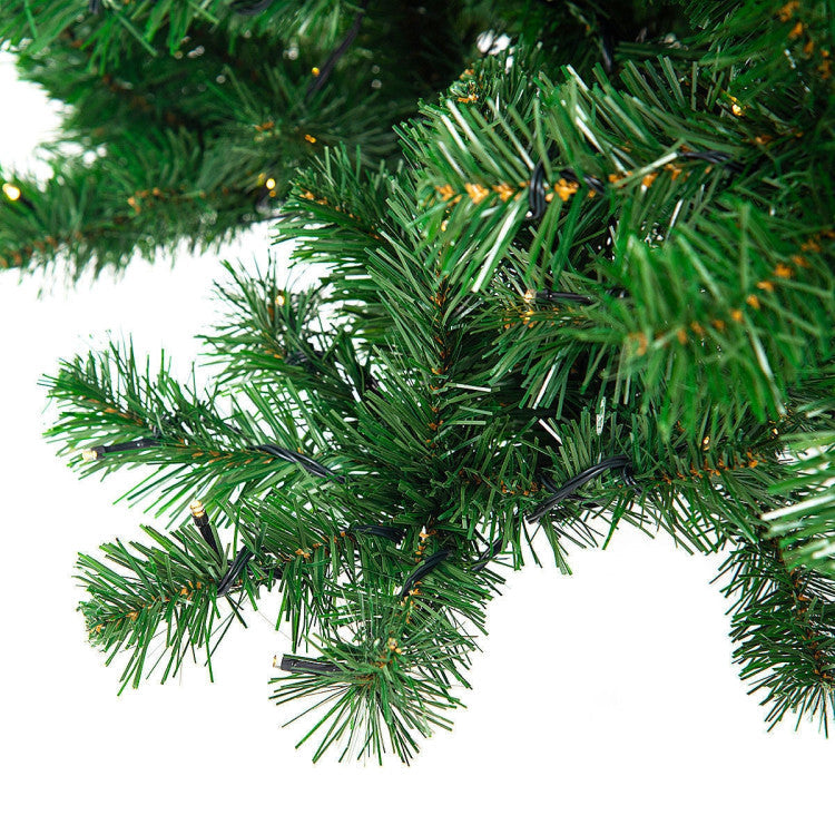 9FT Artificial Pre-lit Christmas Tree Premium Spruce Hinged Tree with 700 LED Lights and Plastic Cover