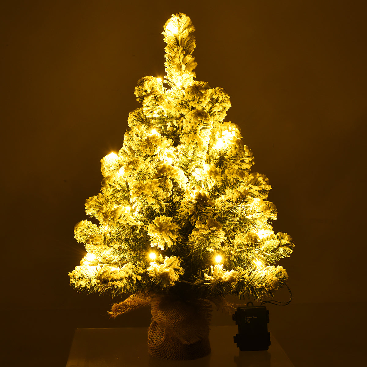 67cm Pre-Lit Snow Flocked Tabletop Christmas Tree with 8 Flash Modes