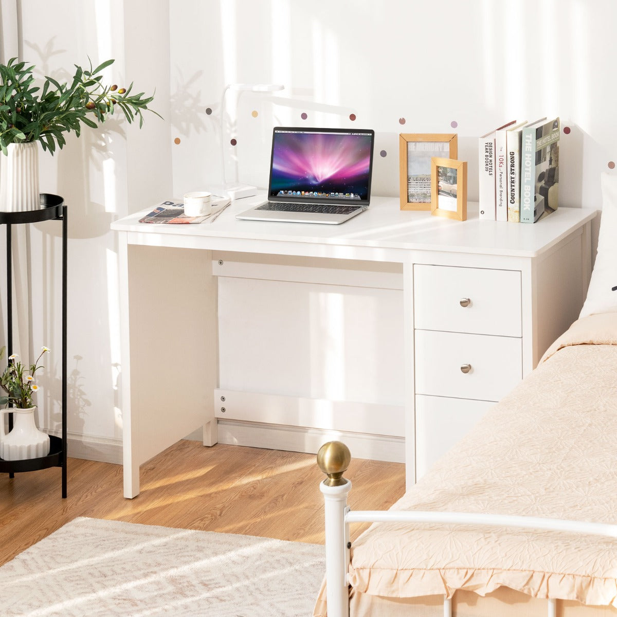 3-Drawer Computer Desk with Spacious Desktop for Office