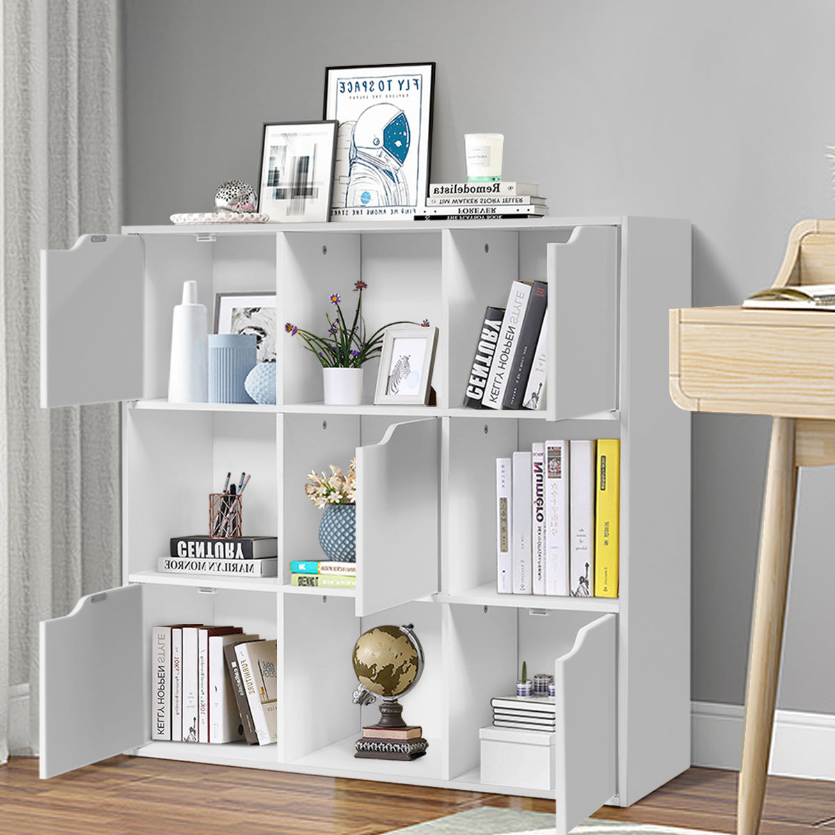 Cube Shelf with 9 Compartments and 5 Magnetic Doors